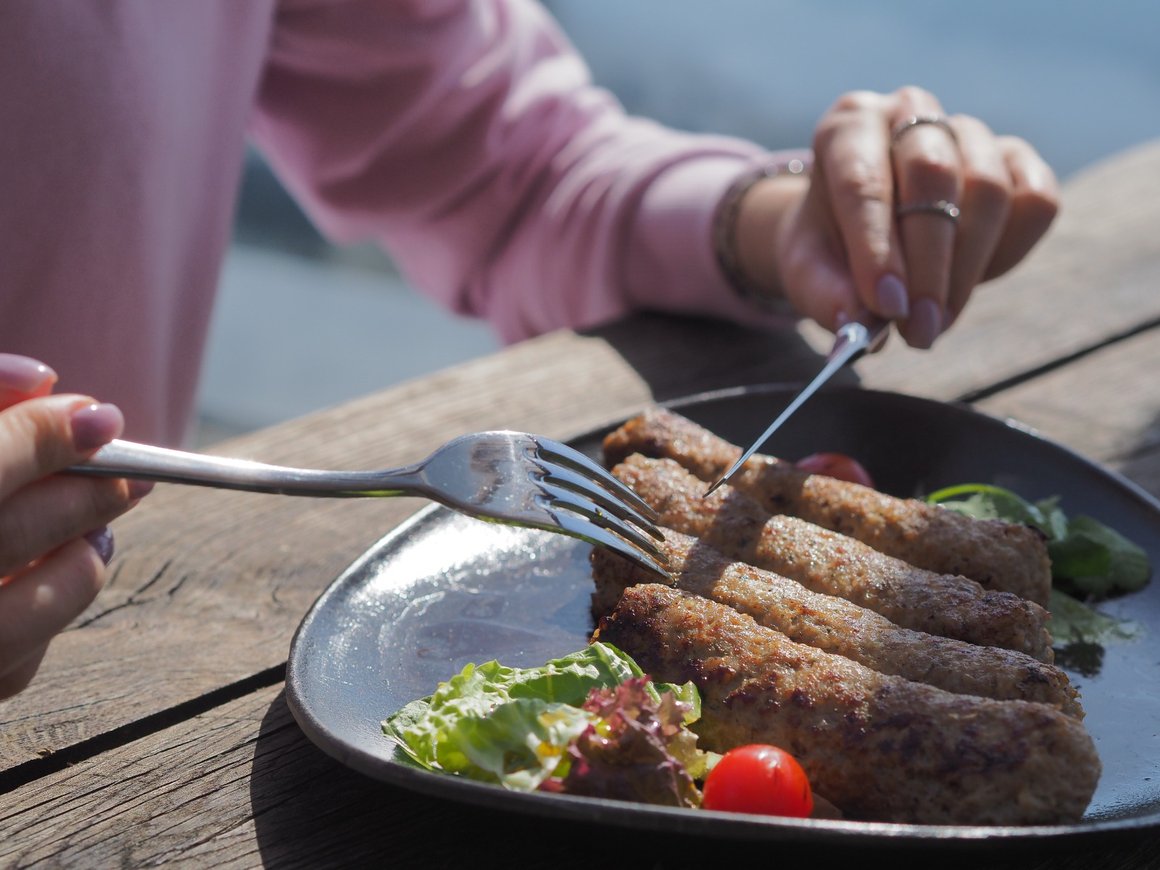 «Эфко» начала производить котлеты и чевапчичи с полностью веганским витамином D3