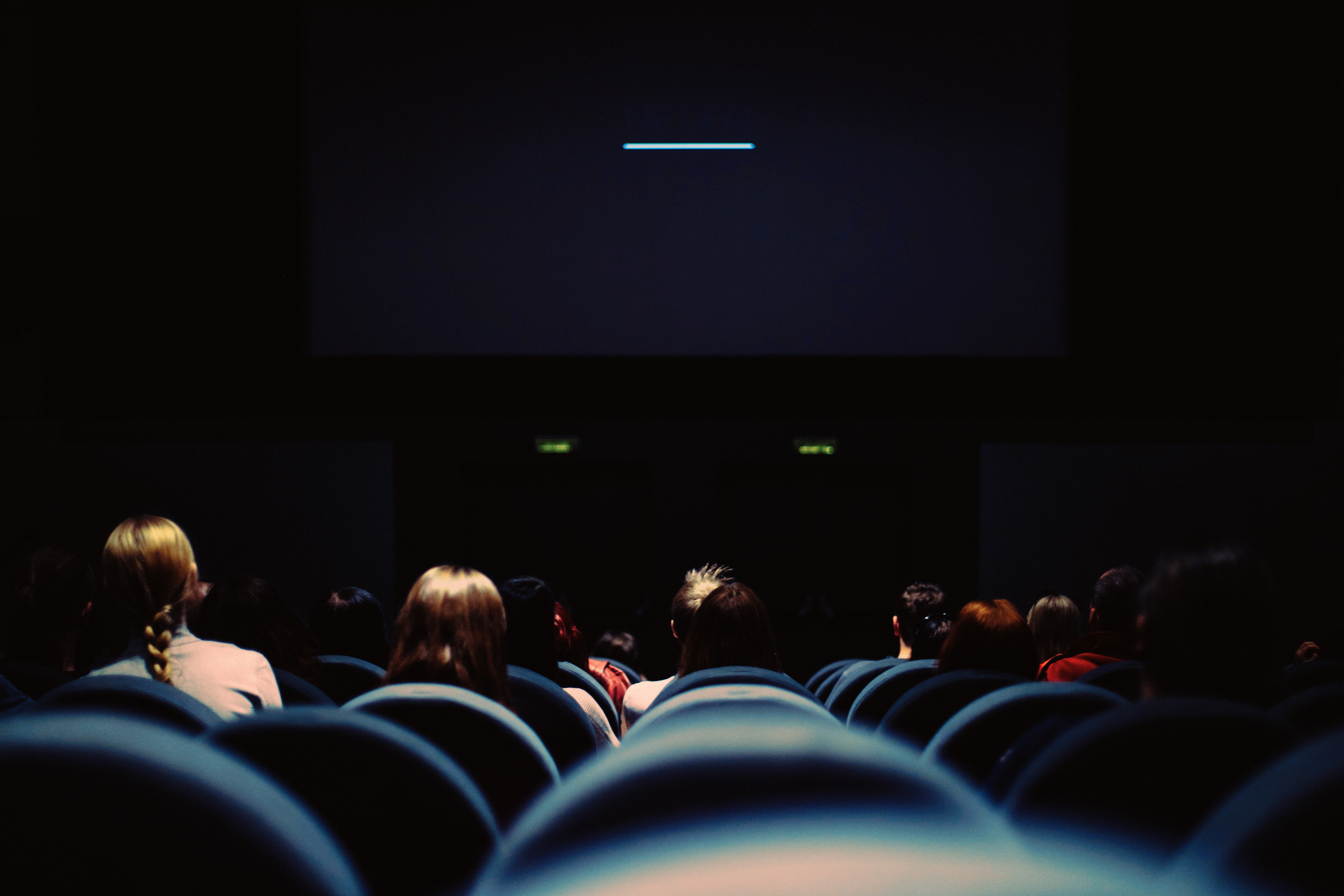 Кинотеатр фото внутри с людьми