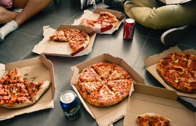 Пицца за $16 вместо $24: как владелец ресторана заработал на ошибке сервиса доставки