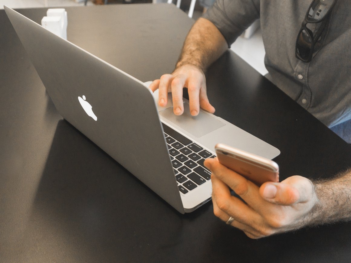 Кто такой крауд-менеджер и почему он может стать незаменимым сотрудником