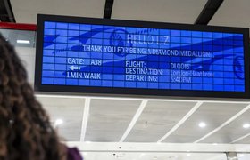 В аэропорту Детройта появилось «умное табло» — оно показывает каждому пассажиру информацию о его рейсе
