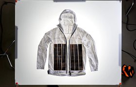 Британская компания создала куртку, которая может обмануть инфракрасную камеру