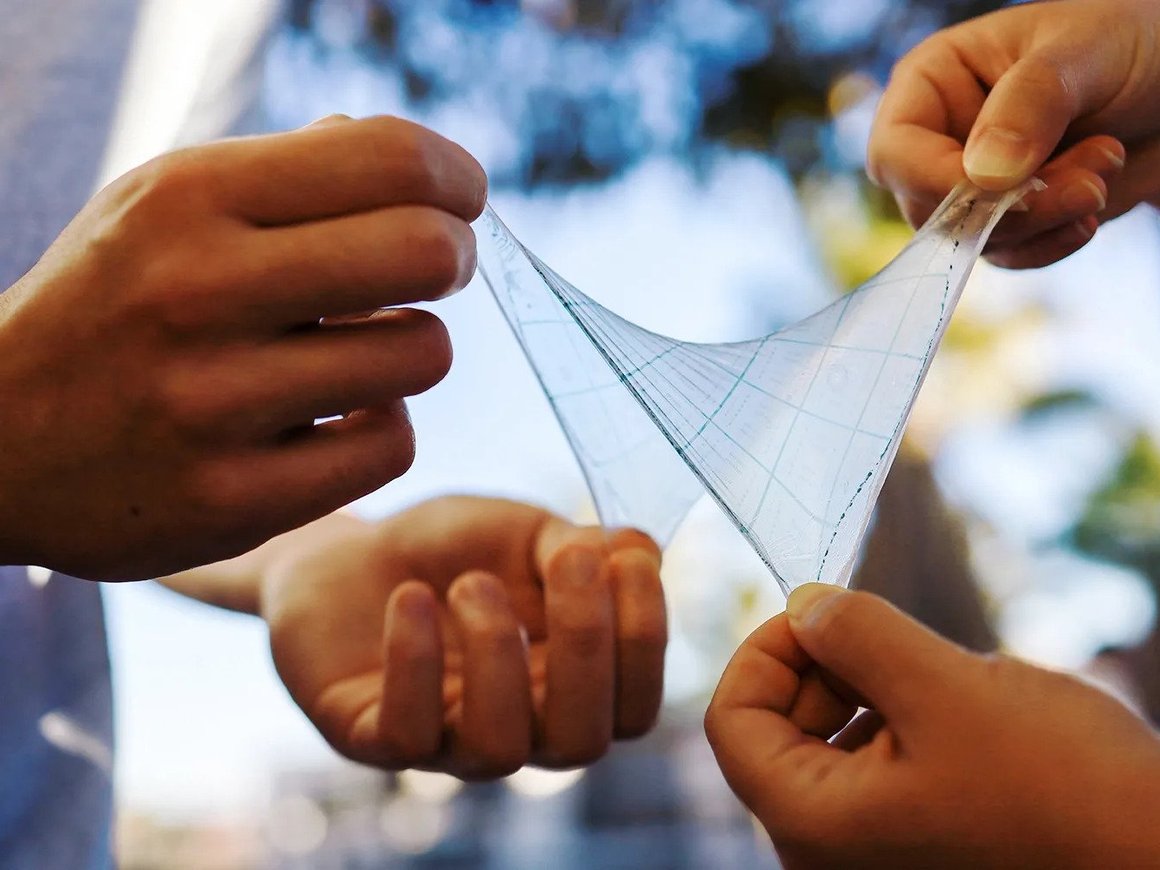 Электронная кожа станет основой носимых устройств будущего