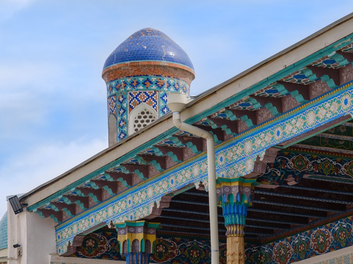 Узбекистан приостановил обслуживание карт «Мир»