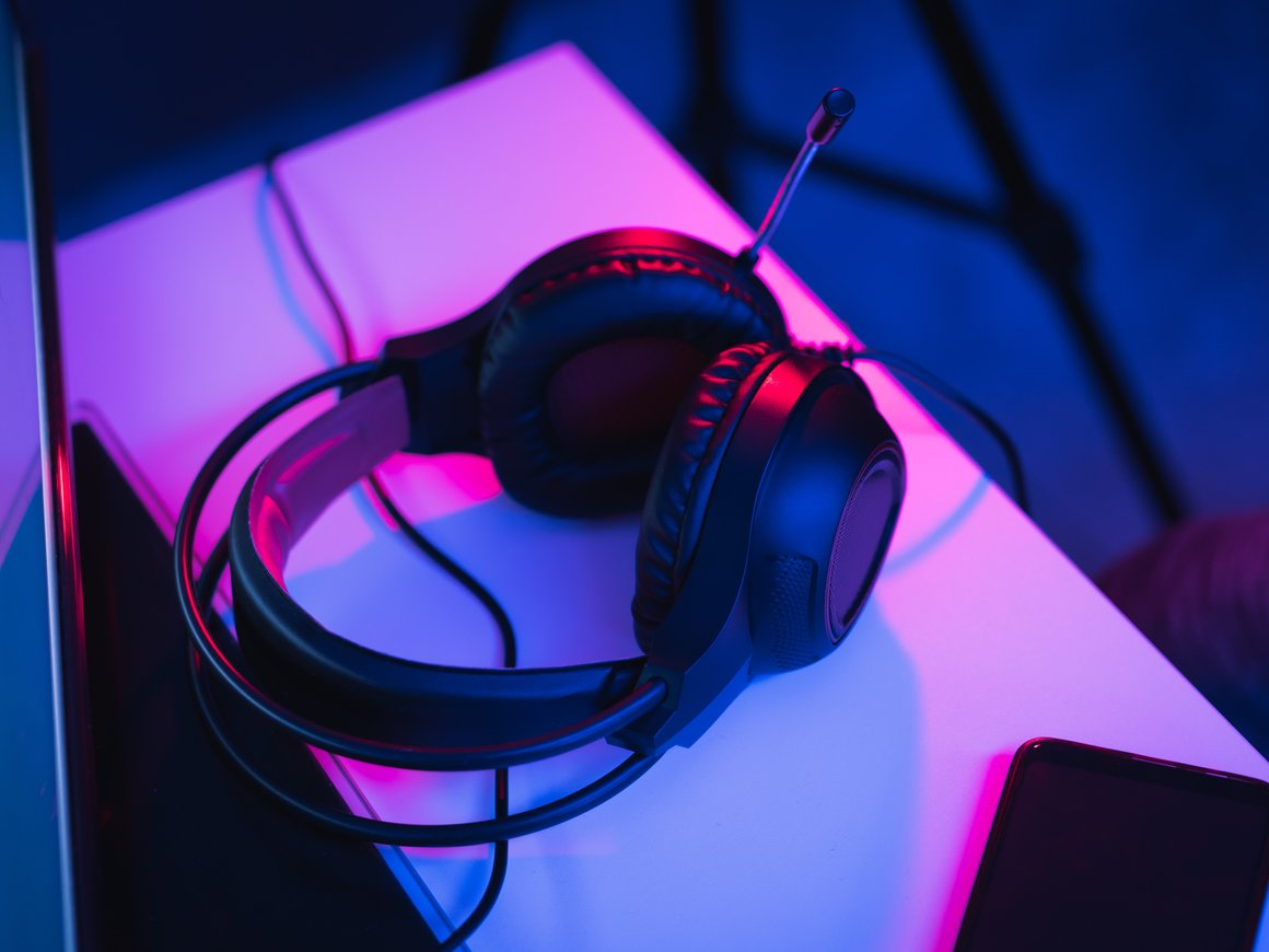 Российский издатель видеоигр Astrum Entertainment получил бизнес нидерландской Deus Craft