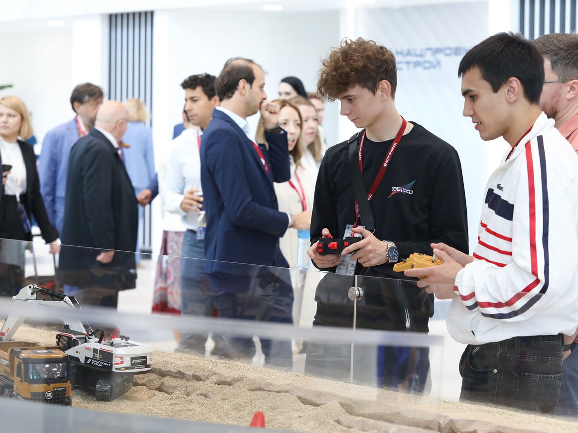 Селлеры лидируют по числу участников ПМЭФ-2025