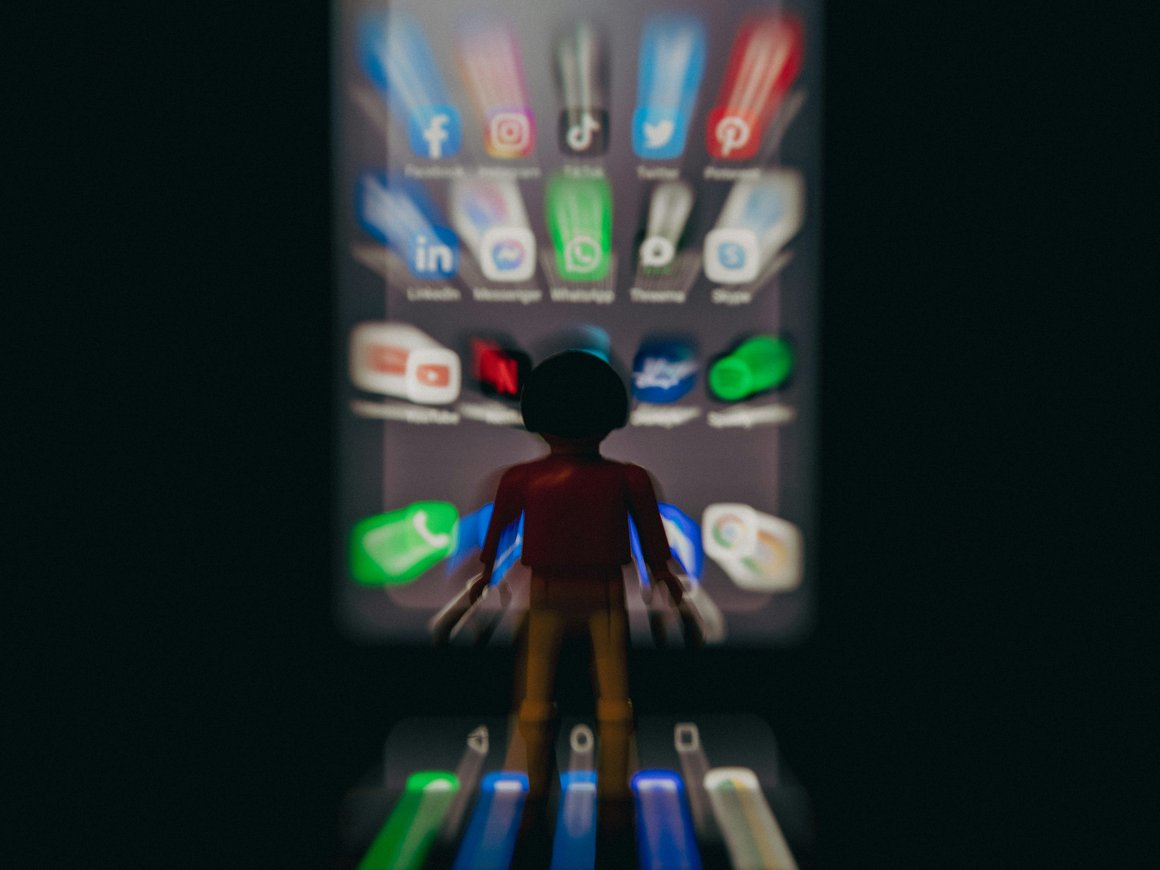 Только 14% россиян готовы полностью отказаться от интернета во внерабочее время