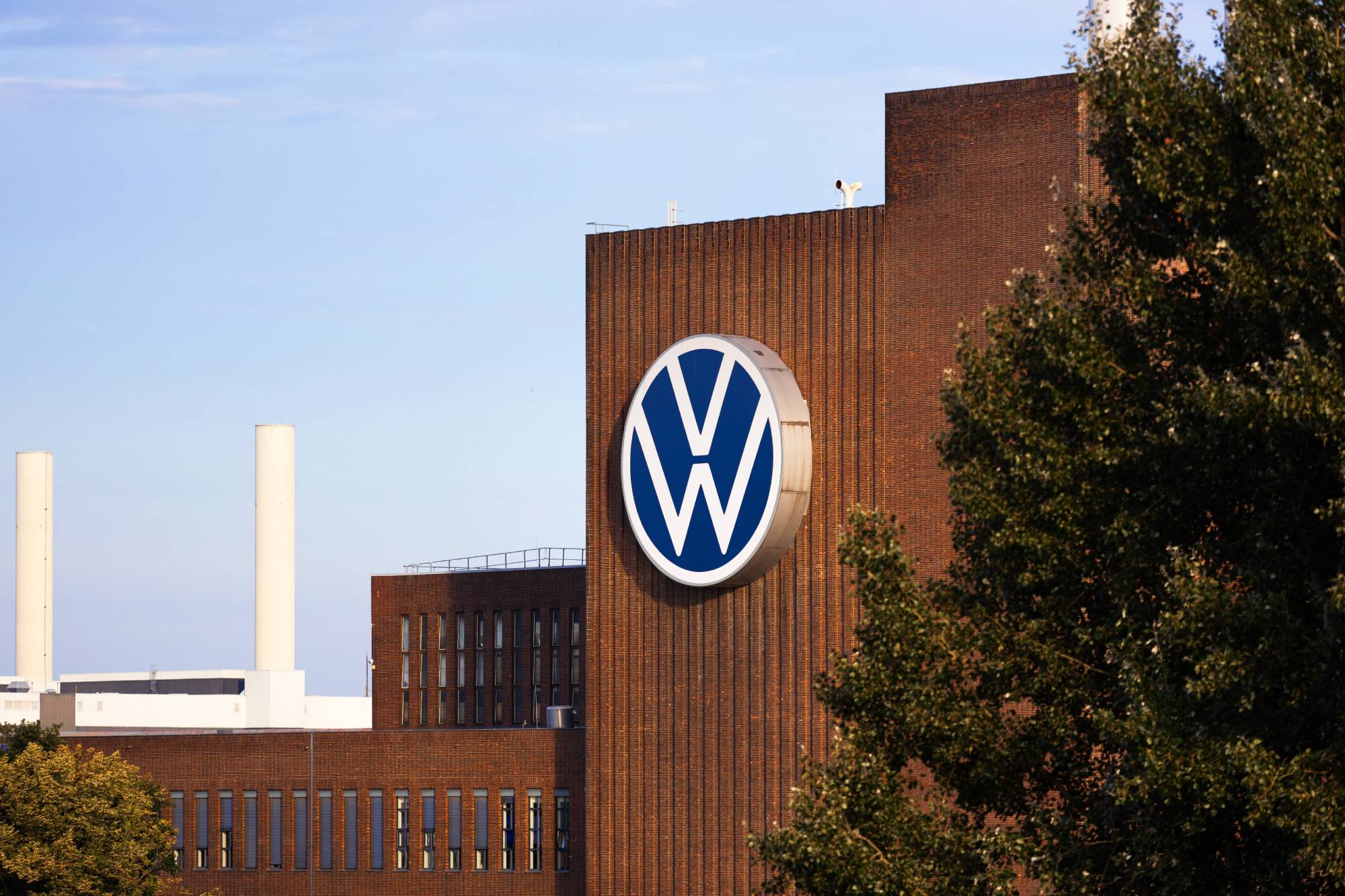 Китайские компании заинтересованы в покупке заводов Volkswagen в Германии — Reuters