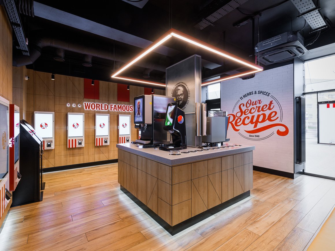 KFC откроет в Москве ресторан с автоматической выдачей заказов и оплатой без карт и телефонов