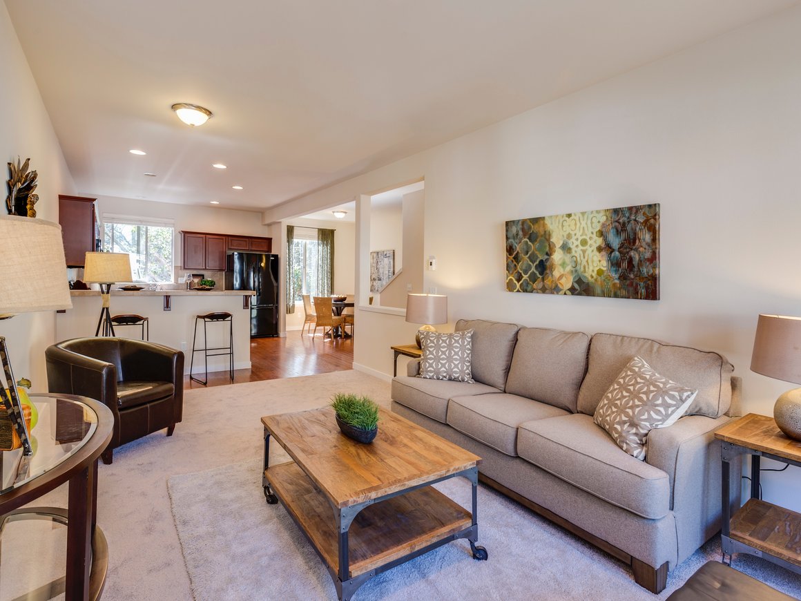 «Авито Недвижимость» запустила онлайн-бронирование домов и коттеджей для краткосрочной аренды