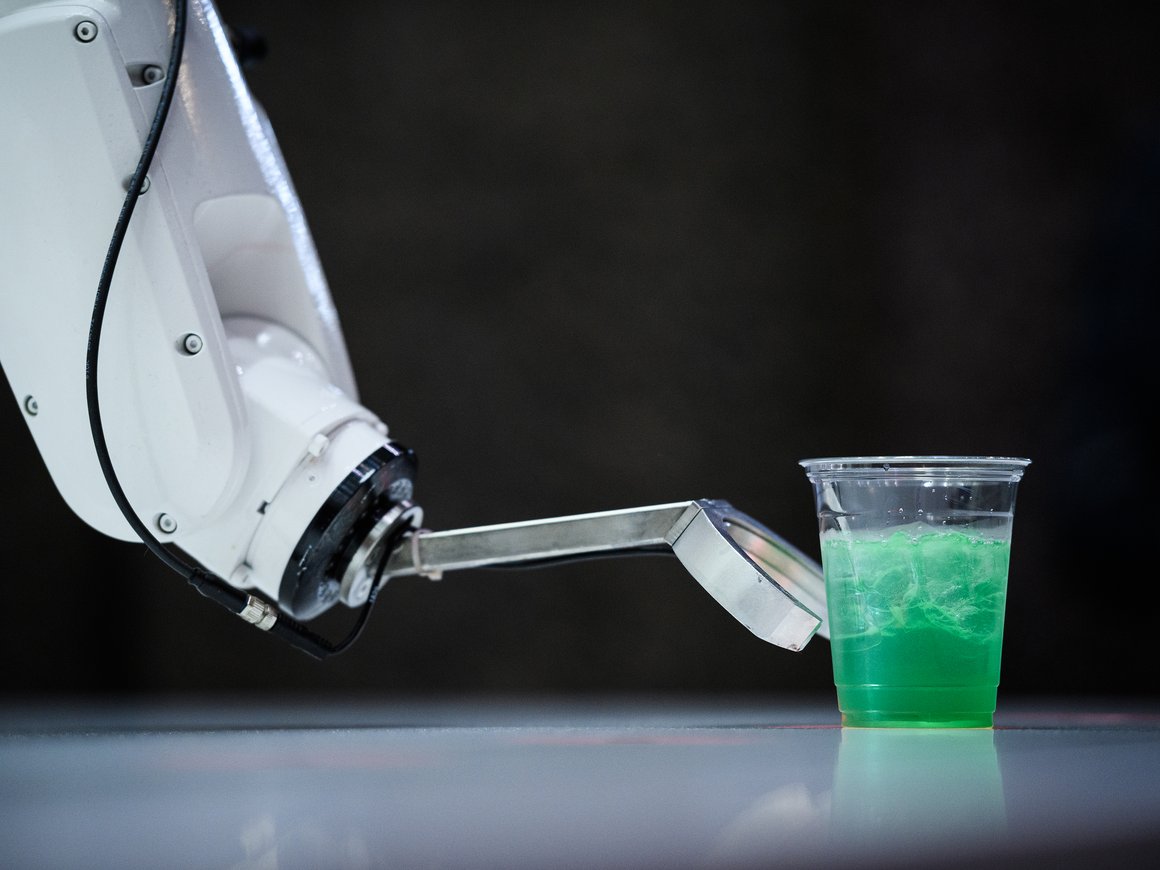 Реестр ИИ для защиты прав на новые изобретения, коньяк Hardy снова в продаже: главное 30 сентября