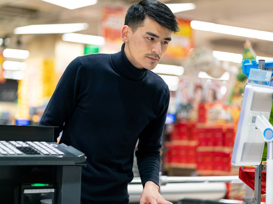 «Сбер» и оператор карт «Мир» запустят единый сервис оплаты по биометрии