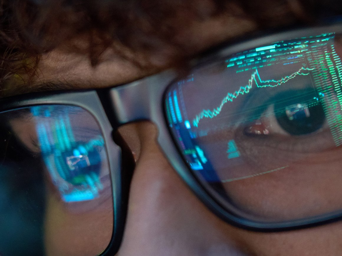 БКС разрешил клиентам продавать иностранную валюту, купленную на внебиржевом рынке