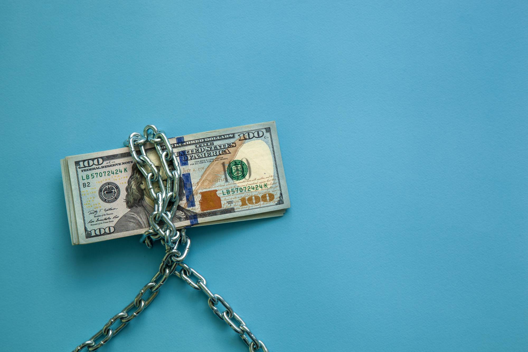 Forbes: кабмин одобрил порядок конфискации имущества иностранцев в России