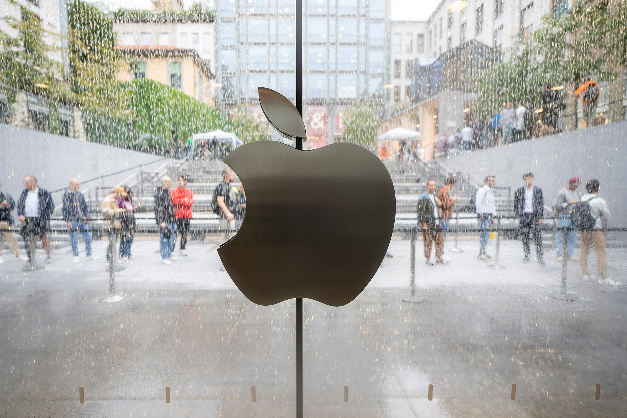 Бельгия начала уголовное расследование в отношении Apple из-за конголезского сырья
