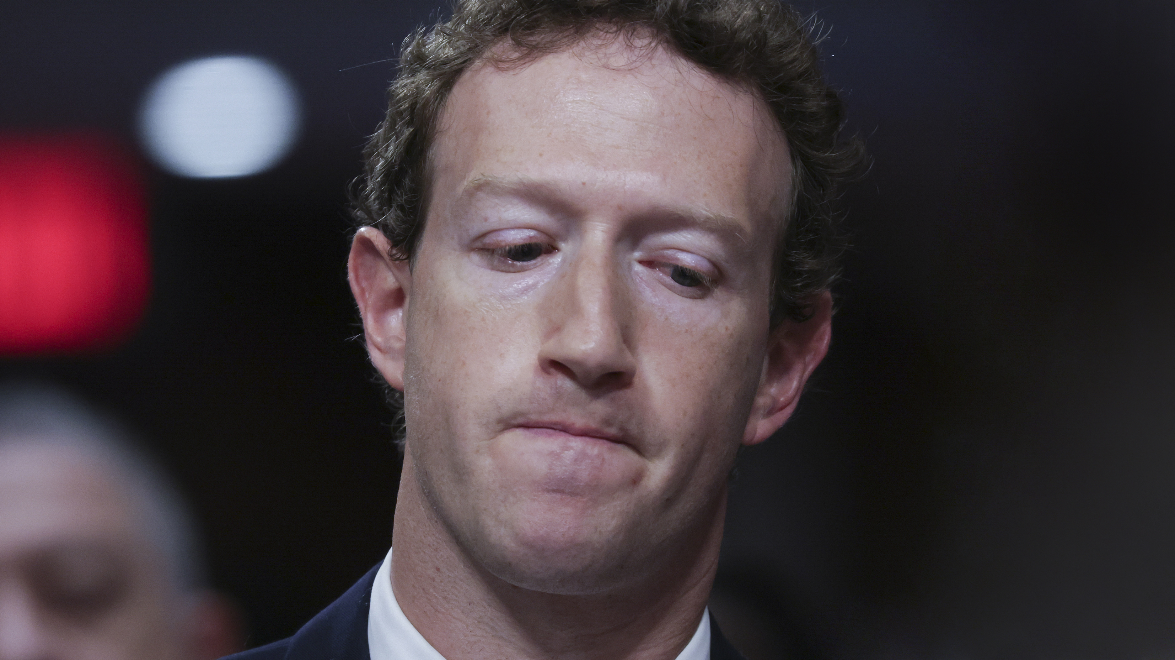 $1 млрд уже недостаточно: Марк Цукеберг не смог переманить к себе ИИ-инженера — тот выбрал стартап