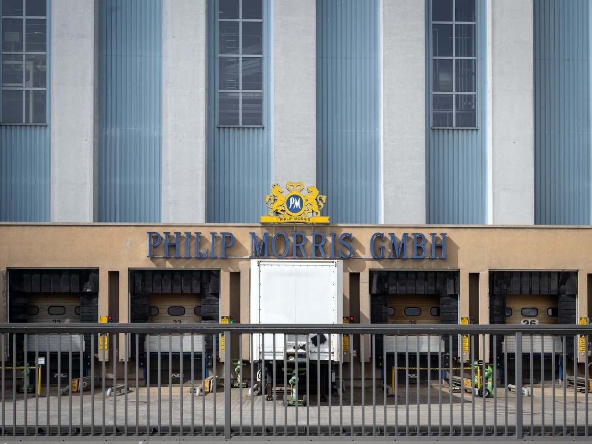 Philip Morris закроет все заводы в Германии