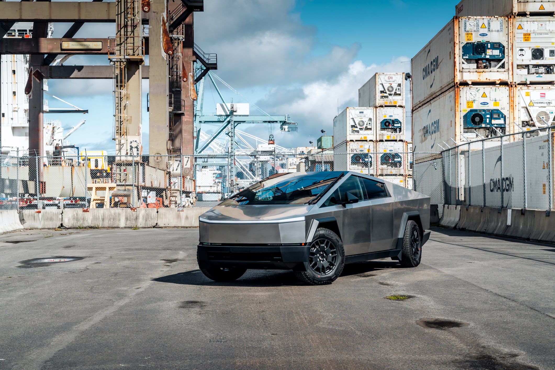 Акции Tesla взлетели почти на 20% после публикации квартального отчета
