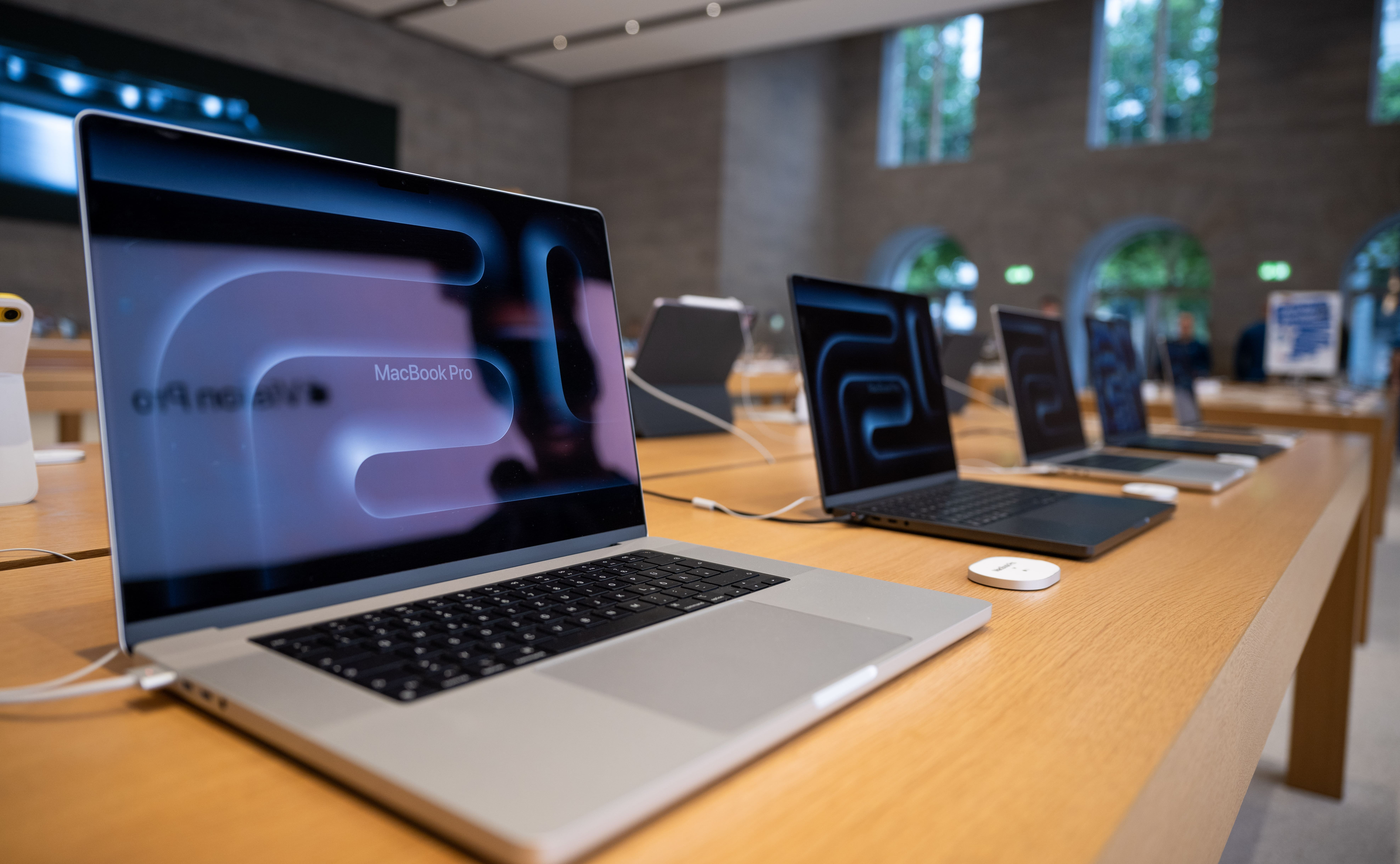 Российские ритейлеры открыли предзаказы на Apple MacBook Pro, Mac mini и iMac с M4