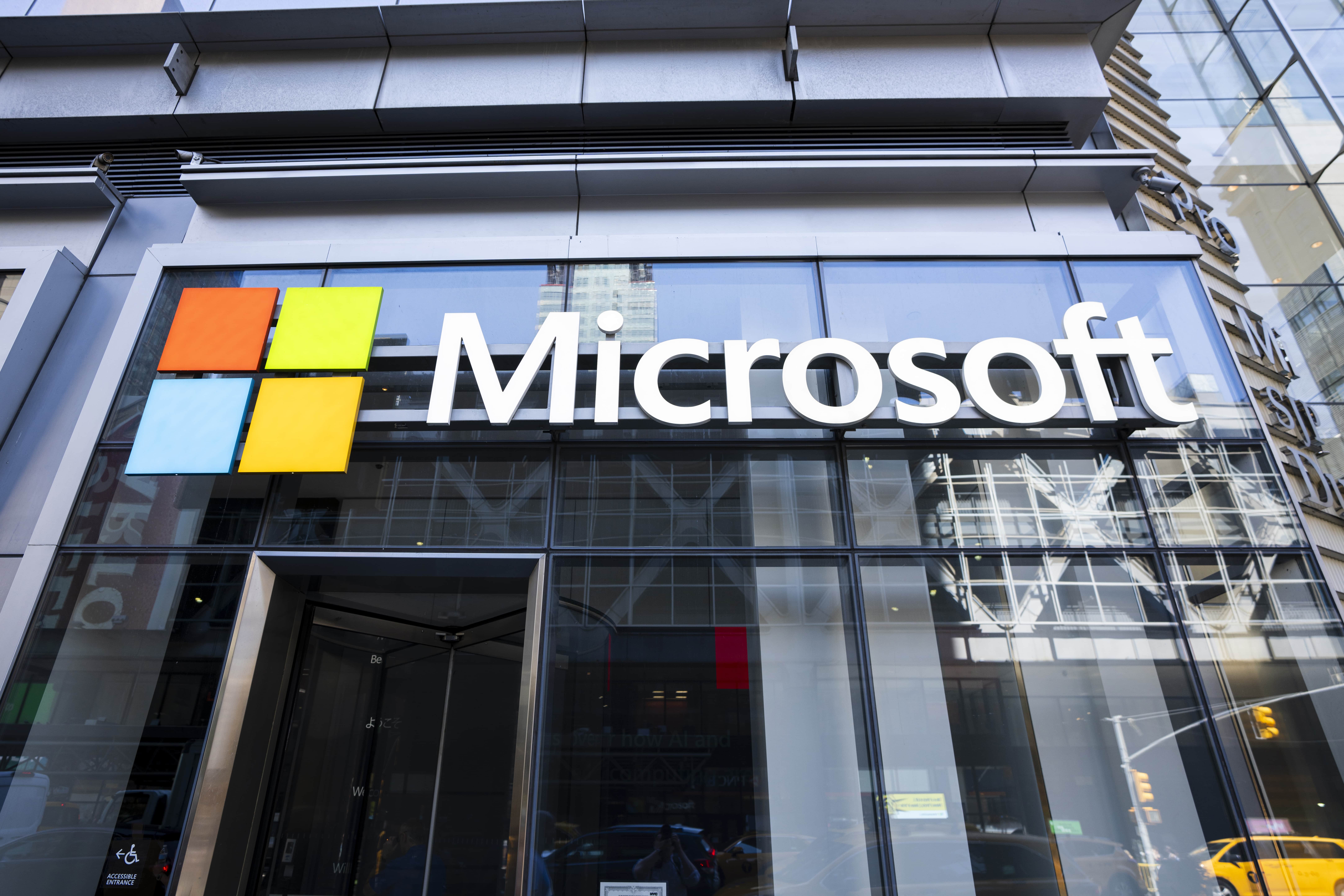 Microsoft добавит искусственный интеллект в программу «Блокнот» на Windows