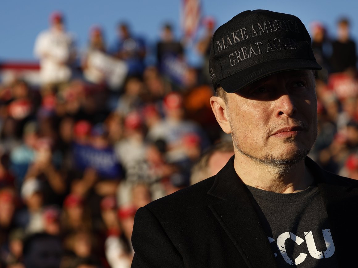 Самолеты Илона Маска сожгли топлива на $2,5 млн в 2024 году