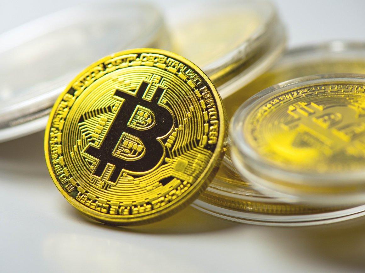 Биткоин впервые в истории превысил $84 тыс.