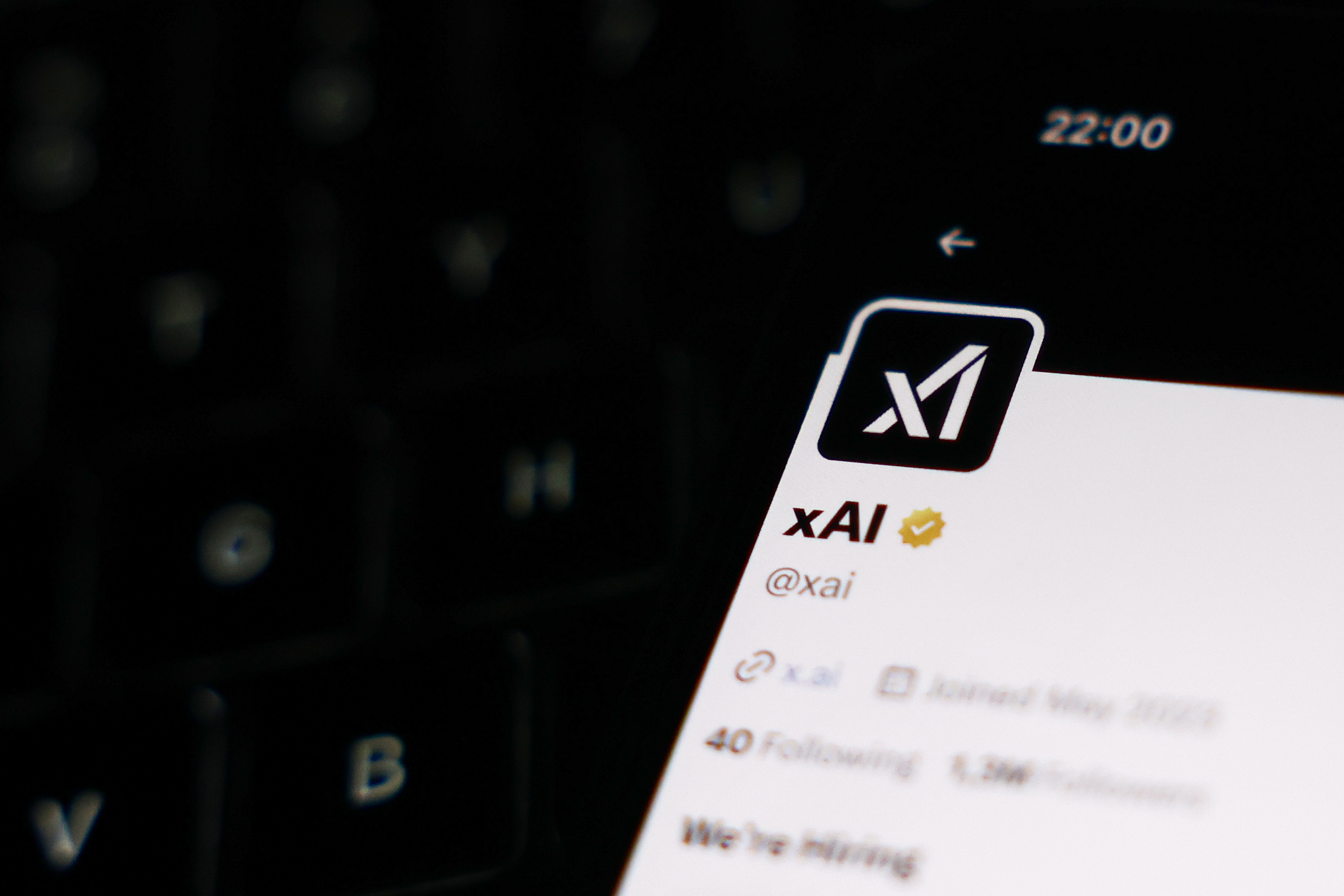 xAI Илона Маска запустила бесплатное приложение чат-бота Grok на iOS