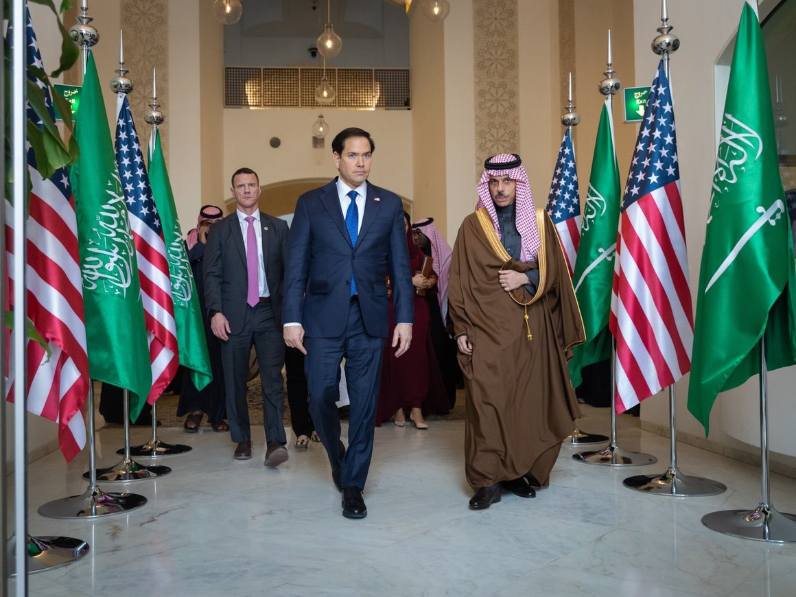 Госсекретарь США призвал ЕС к уступкам по санкциям против России