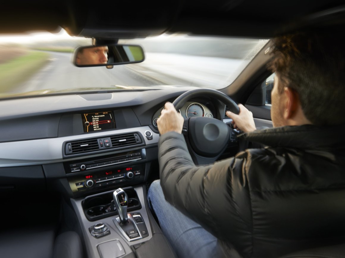 Госдума приняла законопроект о штрафах за опасное вождение