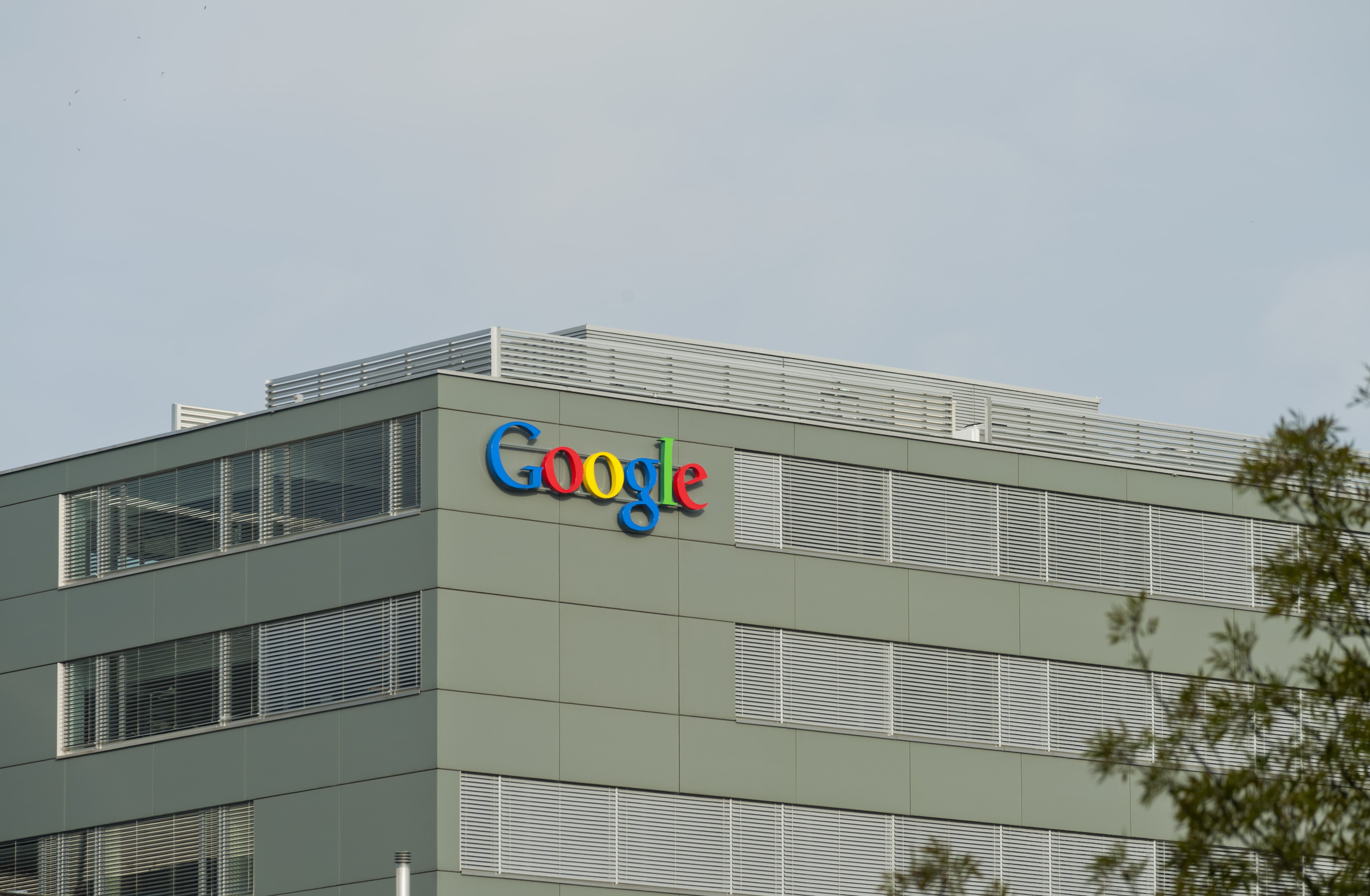 Российский суд запретил Google продолжать разбирательства в Калифорнии