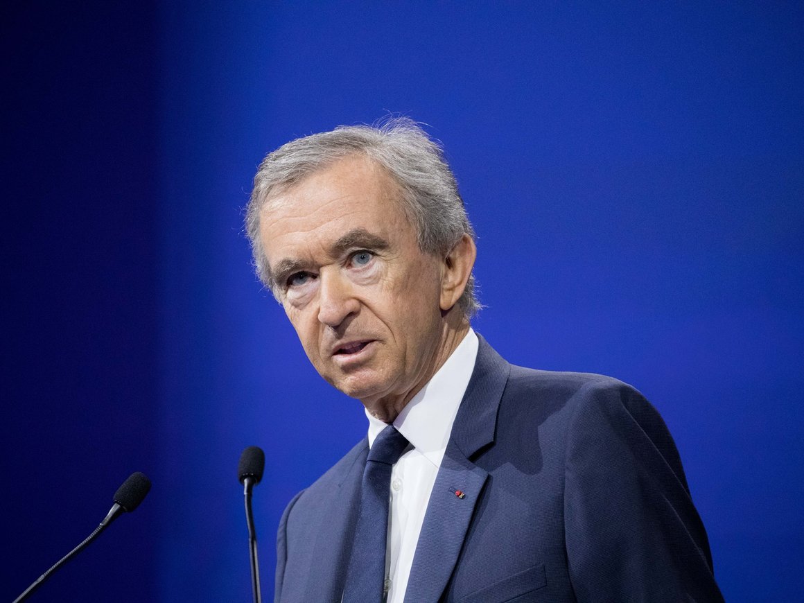 Самый богатый бизнесмен Европы подал в суд на X Илона Маска