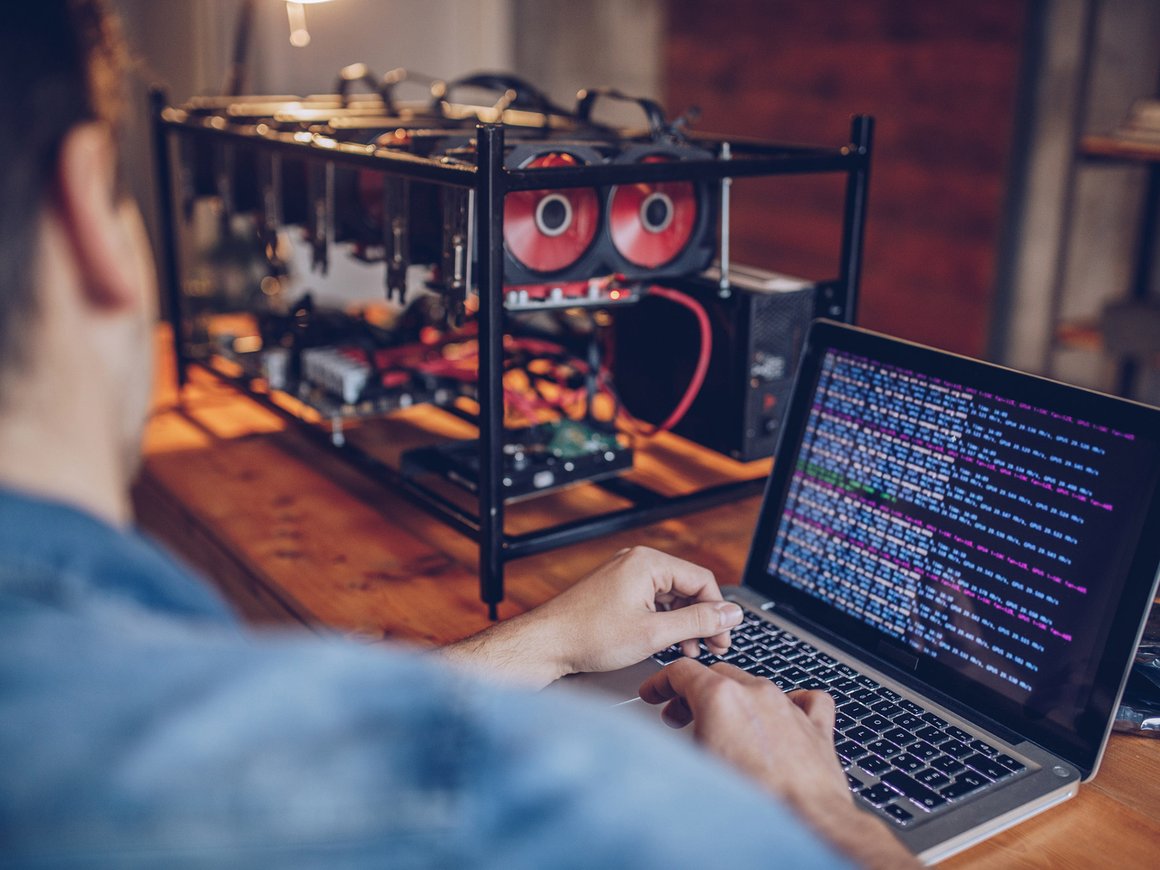 Правительство запретило майнинг в 10 регионах до 2031 года