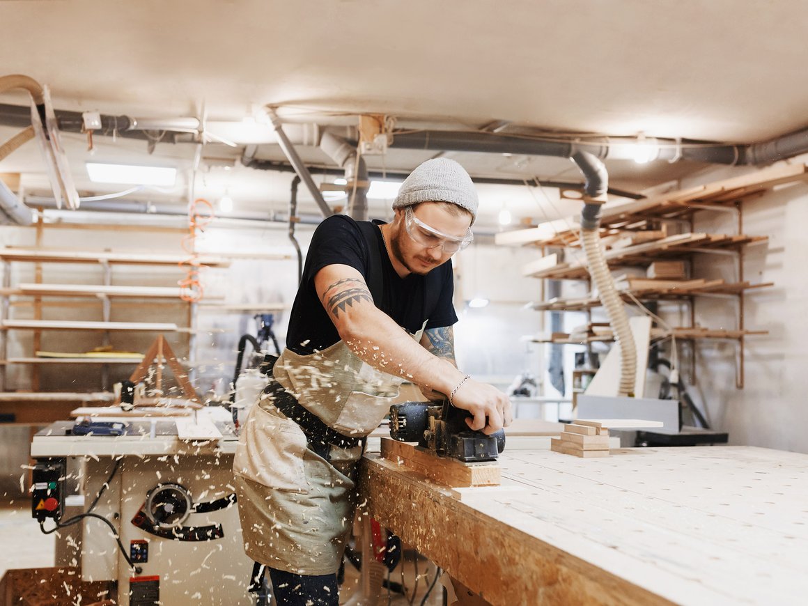 Минтруд предложил расширить направления малого бизнеса для самооценки условий труда