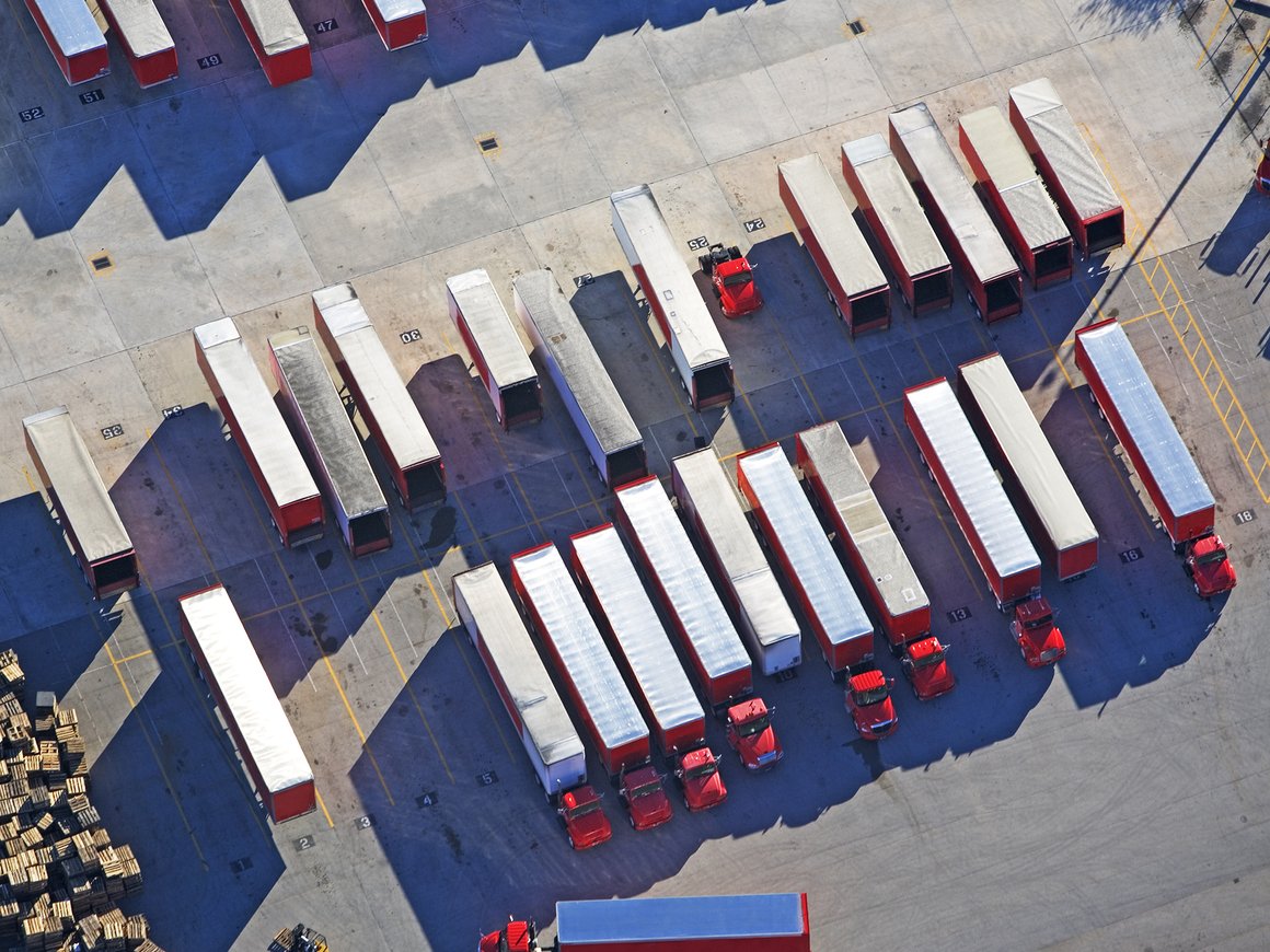 Бизнес на грузоперевозках: стоит ли начинать, во сколько обойдётся и что учесть