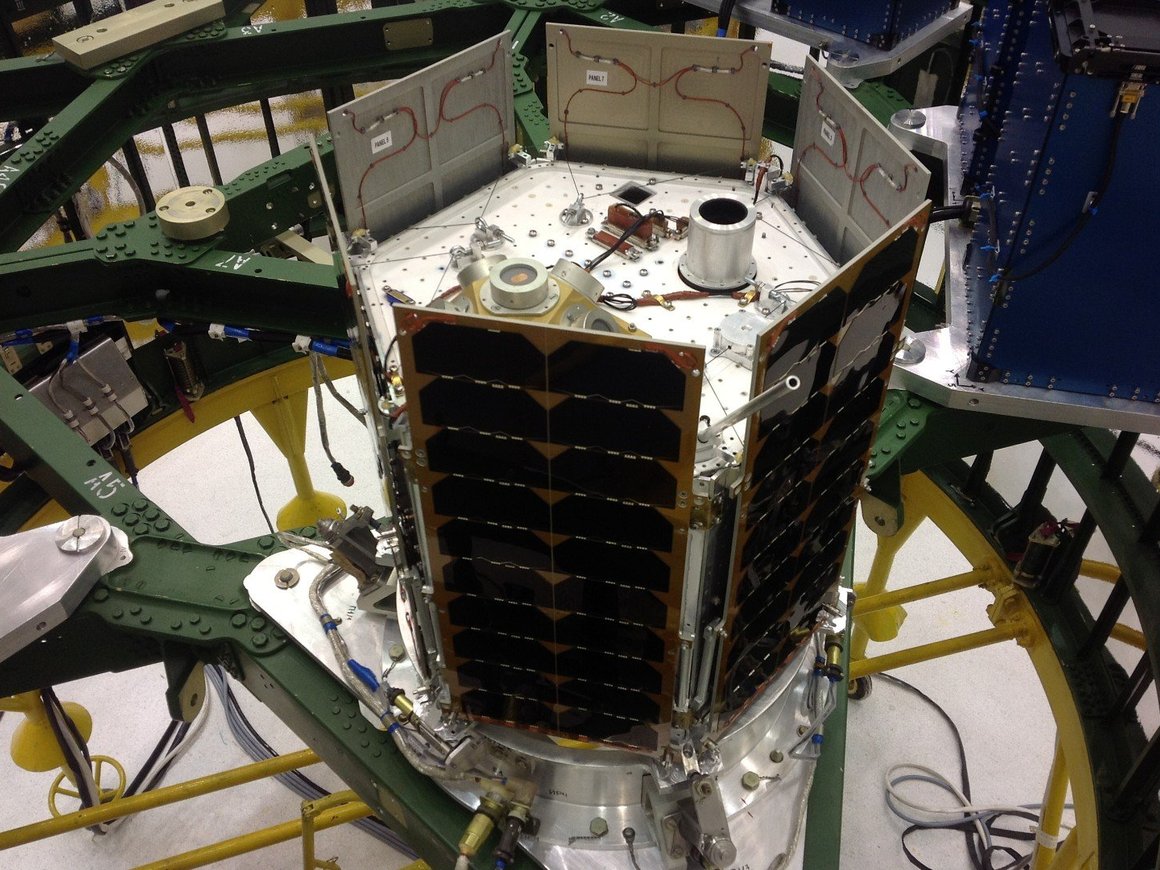 Структура АФК «Система» купила российского производителя нано- и микроспутников «Спутникс»