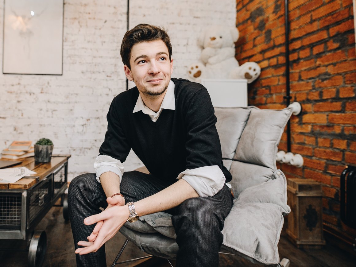 «Есть неплохие образовательные платформы, но они похожи на барахолку». Как студент ФУ запустил онлайн-школу ASE