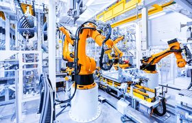 «Люди на заводах все еще боятся роботов». Что происходит на рынке промышленной роботизации в России