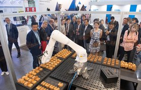 Собака-робот, капсула здоровья, робот-собутыльник: что показали на «Иннопроме-2021»