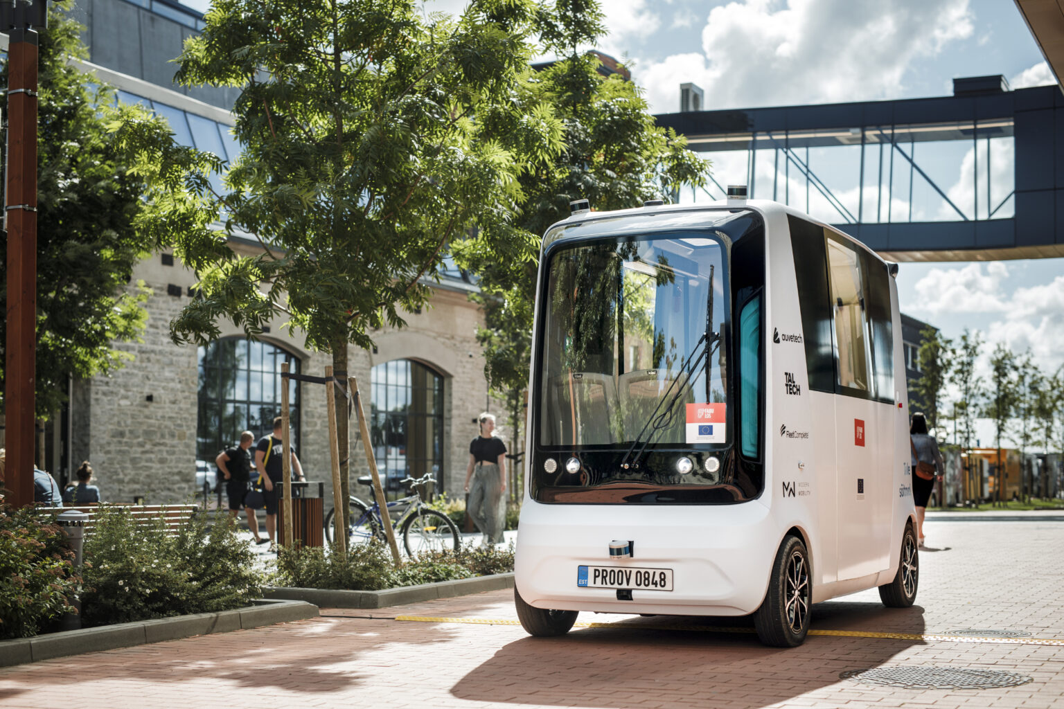 По городам Эстонии начнут курсировать беспилотные автобусы с водородными двигателями