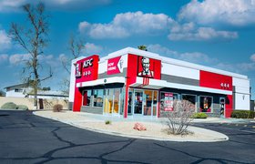 Тысячи новых ресторанов по всему миру: сеть KFC «расправила крылья» в 2021 году