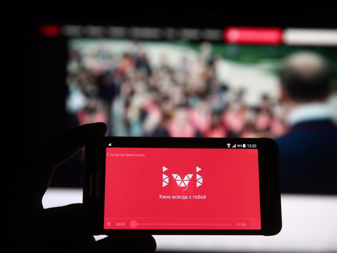 Онлайн-кинотеатр ivi появился на приставках Roku в США, Канаде и Великобритании
