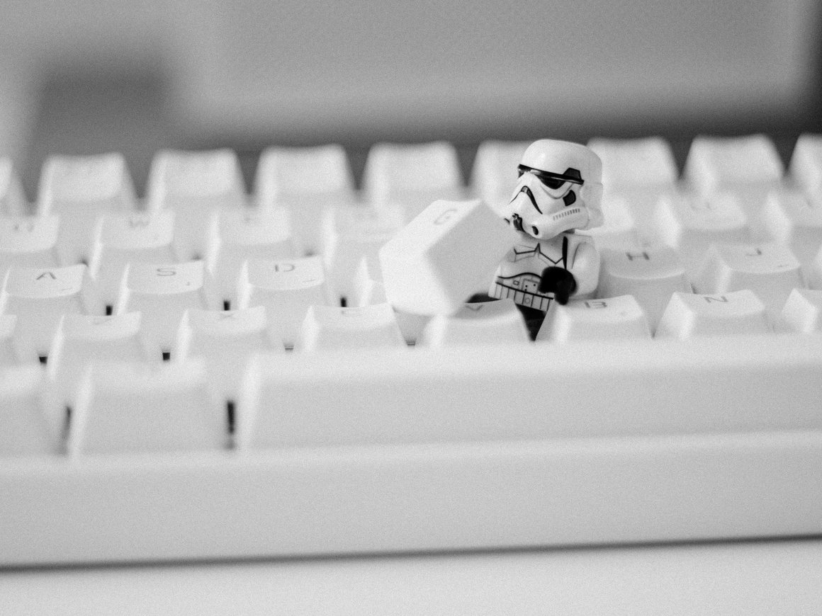 Технологии ради технологий и заказчики, которым нужен «космолет» по-быстрому, — 12 главных «болей» разработчиков