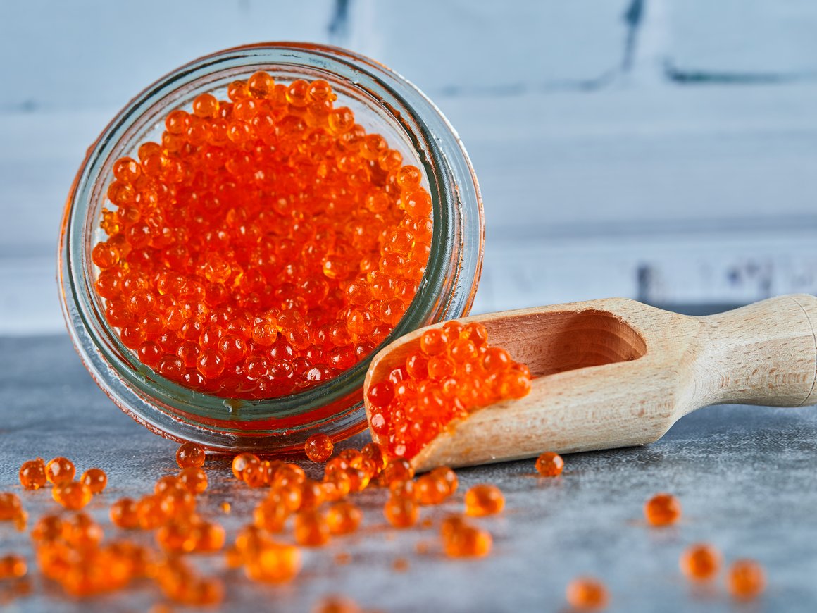 Рыбопромышленники прогнозируют стабильные цены на красную икру перед Новым годом