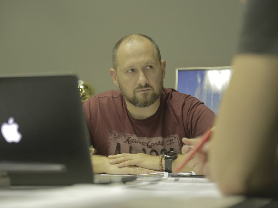 «Вокруг одни идиоты... и Леха Локонцев с миллионом».  Основатель TopGun – о своих ошибках и провалах