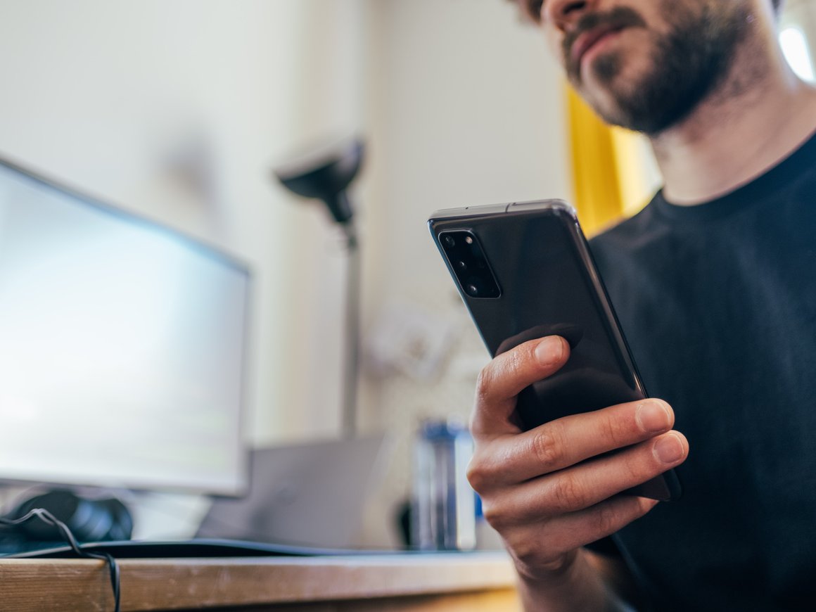 «Яндекс.Маркет» добавил в приложение ленту с комментариями и отзывами