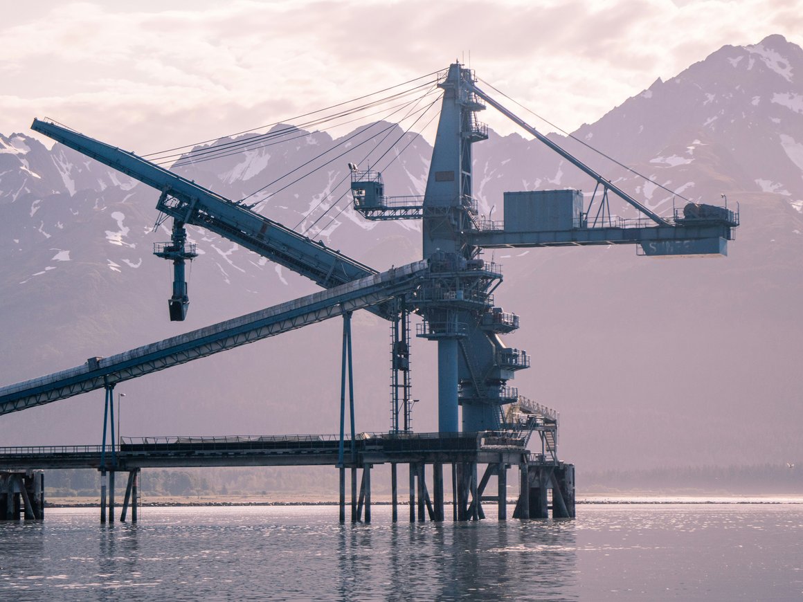 Итальянская Eni продала активы на Аляске за $1 млрд