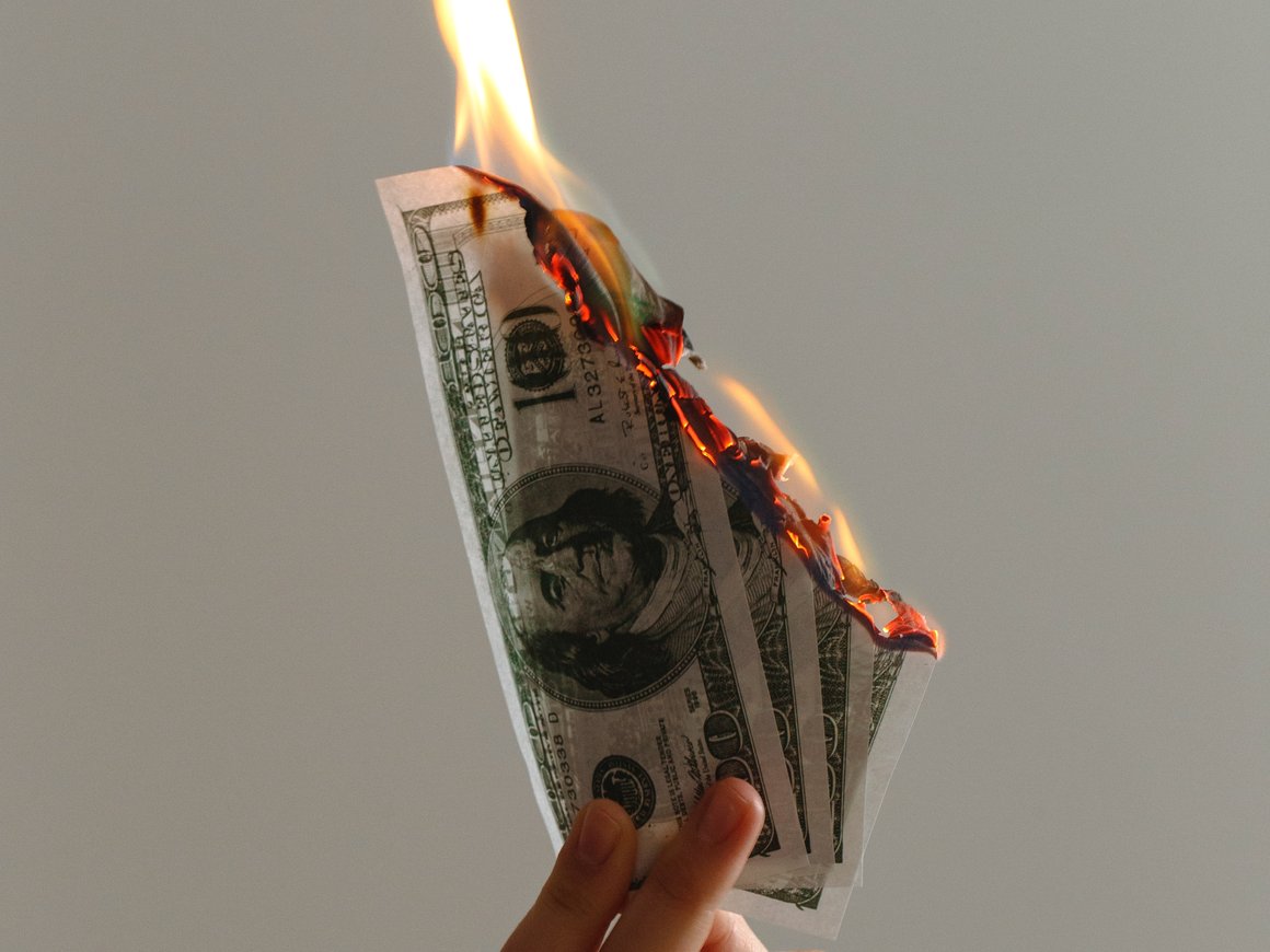 Российские маркетплейсы договорились «не допускать пожаров» при работе с продавцами и ПВЗ