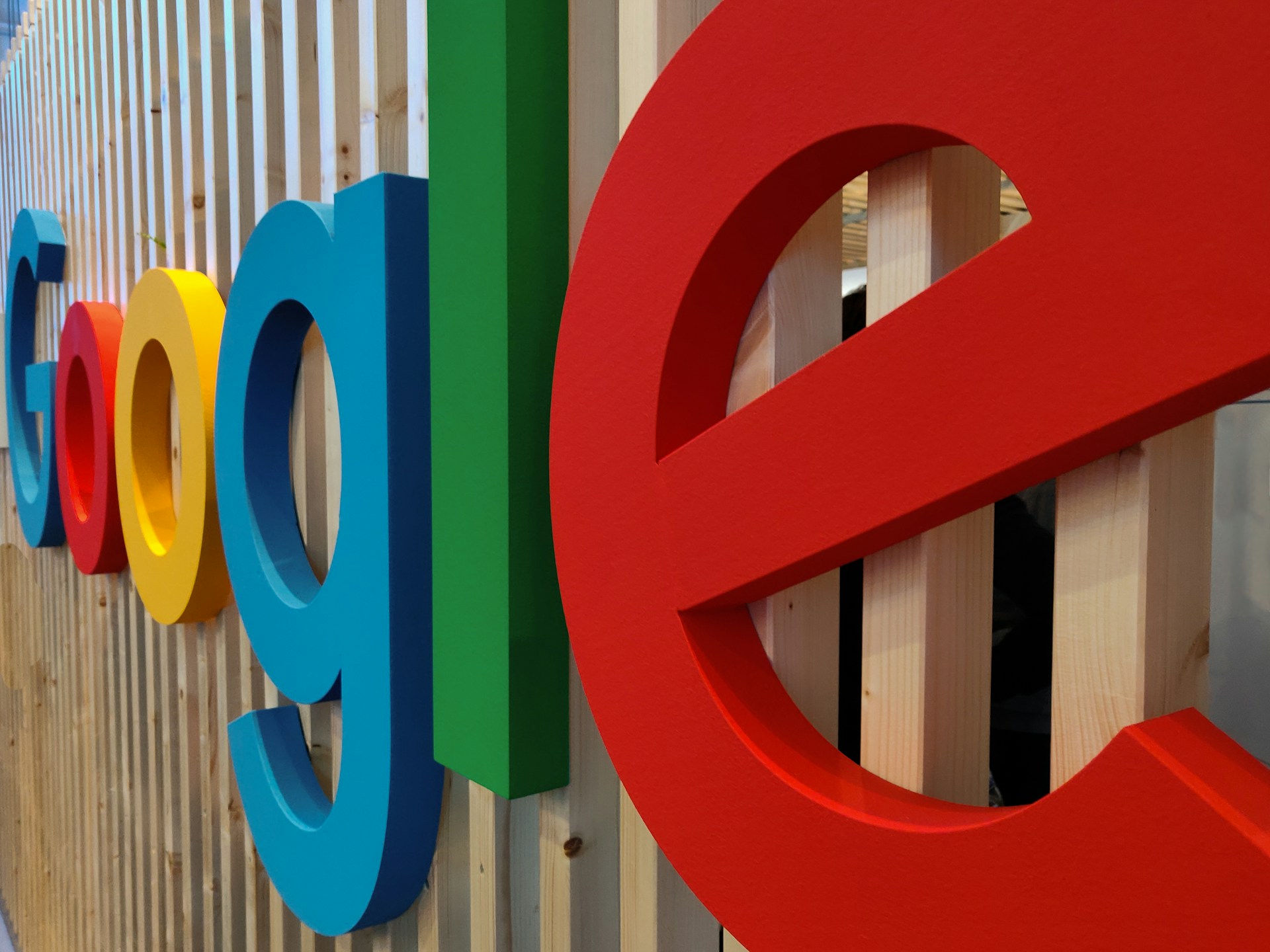 ИИ-модель Gemini заменит Google Assistant на большинстве устройств в 2025 году