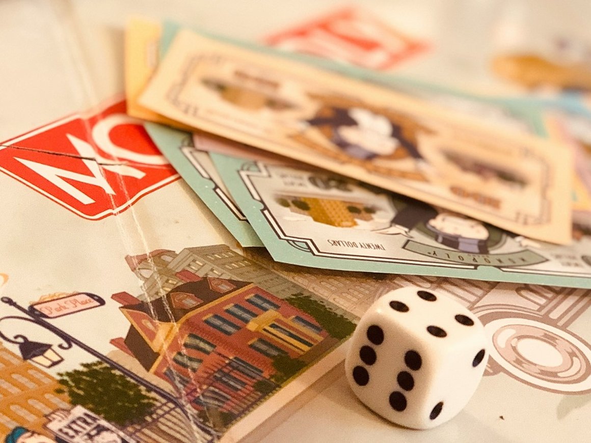 Новинка OpenAI, гринвошинг в 40% инвест-фондах, заявления Илона Маска: главное для бизнеса 12 мая