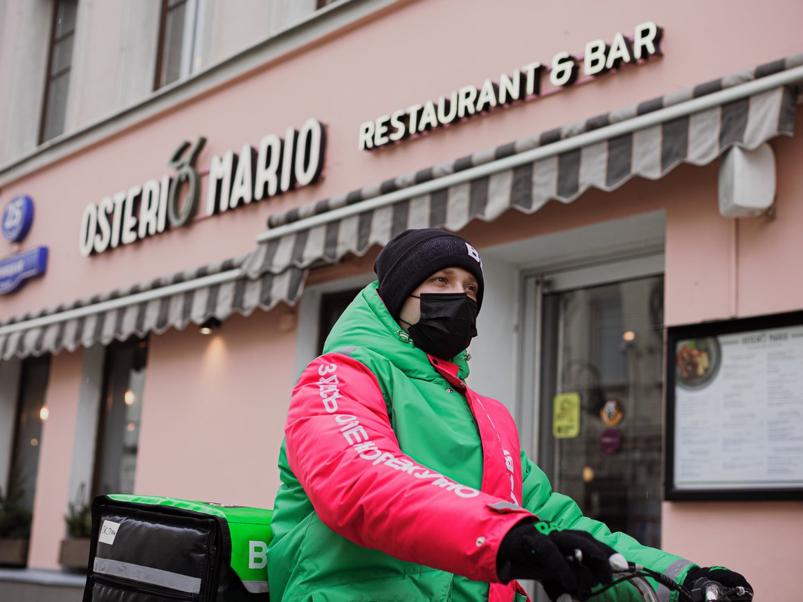 «Вкусвилл» занялся доставкой из ресторанов